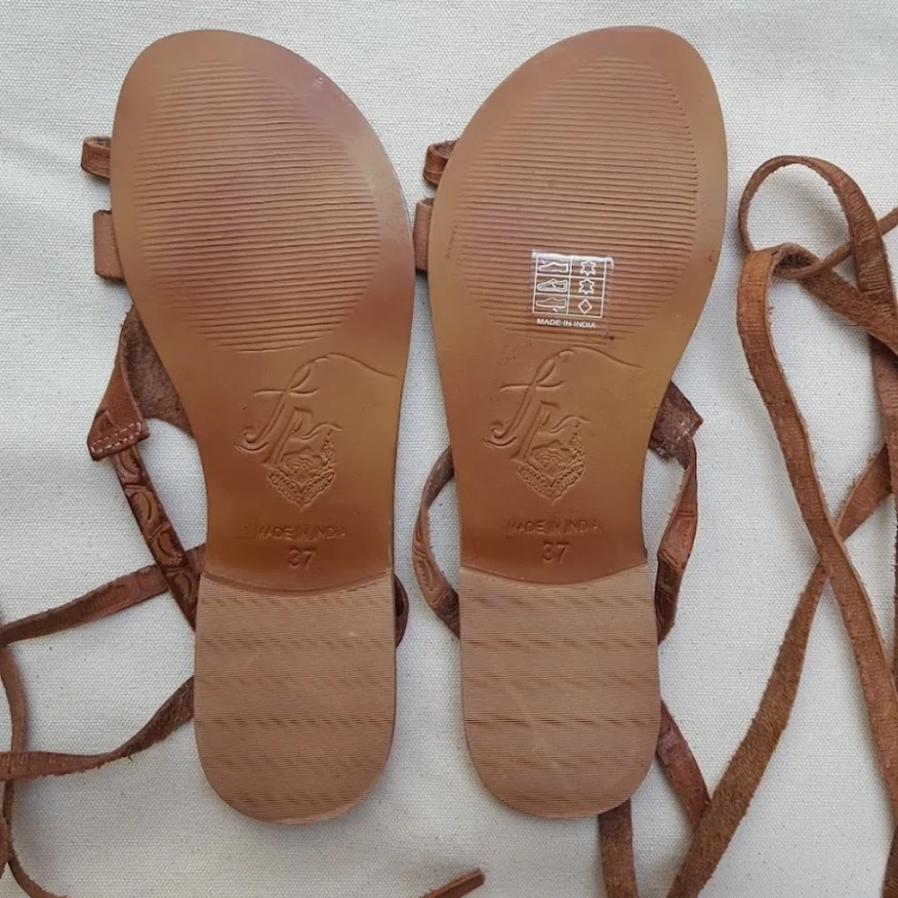 Free People Oliviera Tan Sandals Gladiator Flat Tooled LaceUp Ankle NEW 37 - 7 - Picture 4 of 14